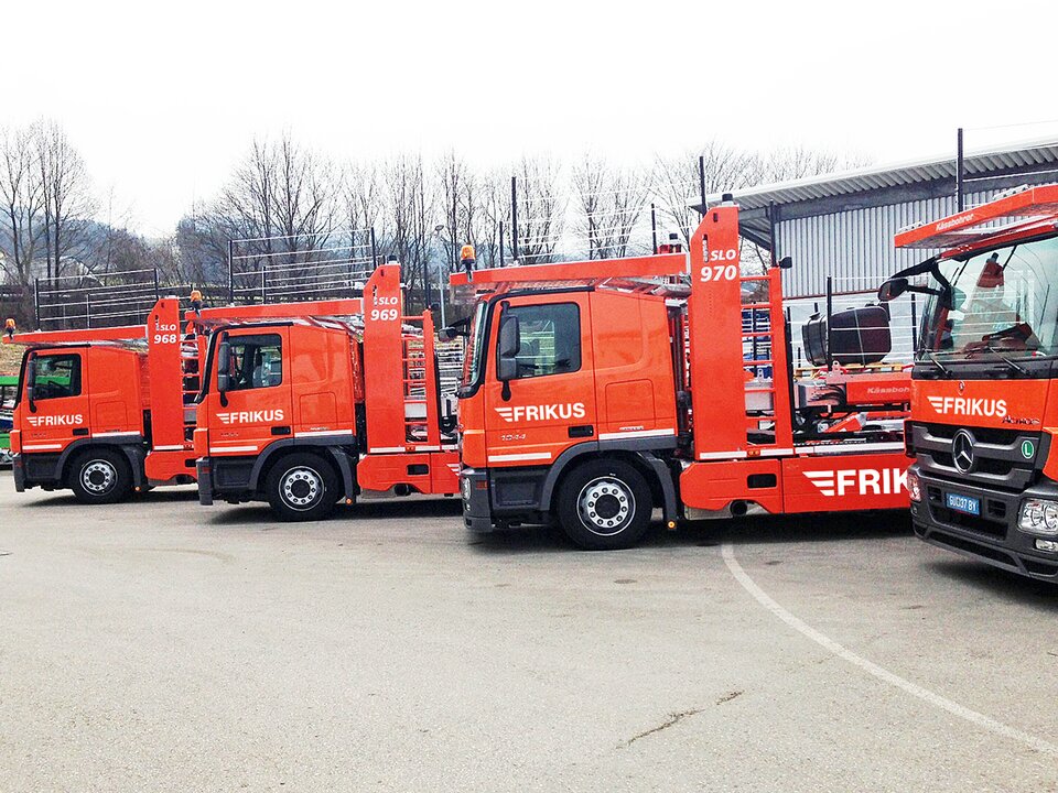 Anreihung von Autotransportern Nahaufnahme.